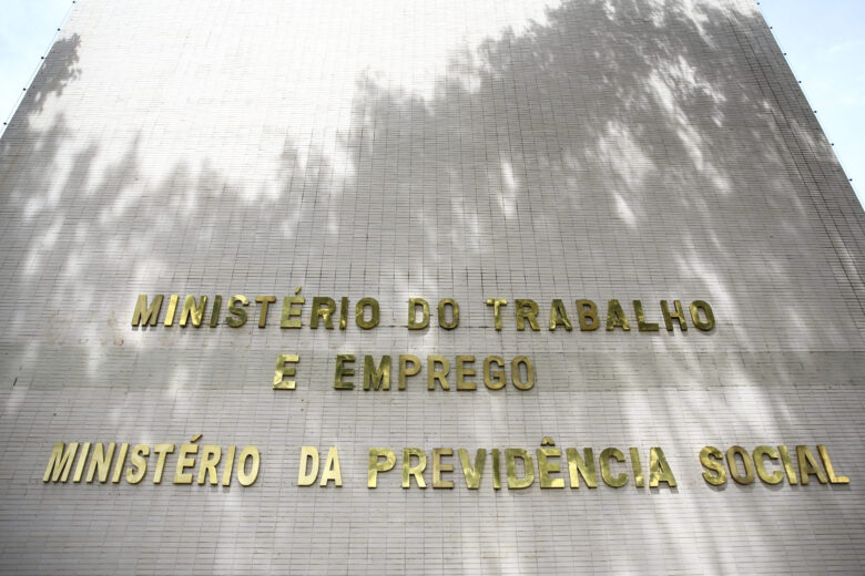 Brasília (DF), 10/04/2023 - Fachada do ministério do Trabalho e Emprego e do ministério da Previdência Social. Por: Marcelo Camargo/Agência Brasil