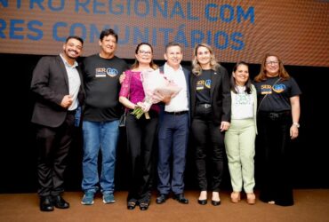 Na foto: Kennedy Dias (sec. adjunto de Direitos Humanos-Setasc); Édio Martins (sec. adjunto de Assuntos Comunitários; primeira-dama de MT Virginia Mendes; governador Mauro Mendes; Grasi Bugalho (sec. Setasc); Juliane Maciel (sec. adjunta Sappeaf) e Marilene Marchese (sec. adjunta Sacis)  - Foto por: Jana Pessôa