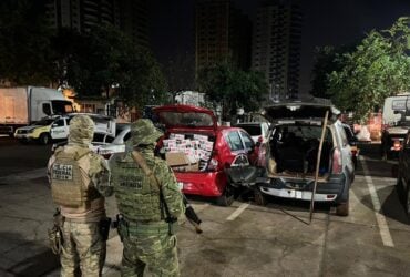 pf e bpfron apreendem veiculos com milhares de pacotes de cigarros contrabandeados