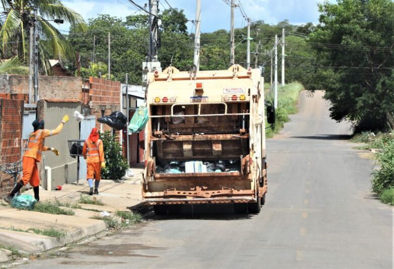 prefeitura de cuiaba esclarece duvidas da populacao sobre implantacao da taxa de coleta de lixo