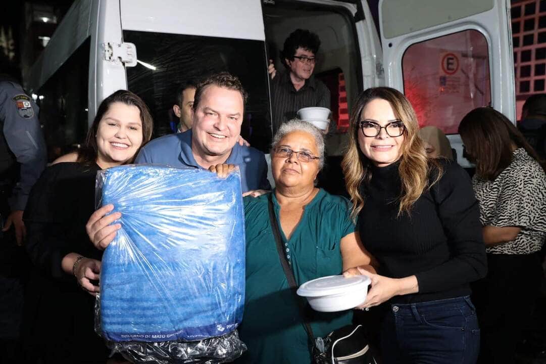 Entregas do SER Família Aconchego e marmitas (restaurante praça popular) na praça Ipiranga Cuiabá - Foto por: Jana Pessôa