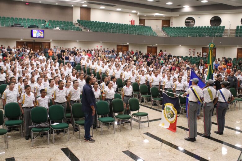 proerd forma alunos da escola militar tiradentes e instrutores de mt am e ms capa 2023 06 24 2023 06 24 713085916