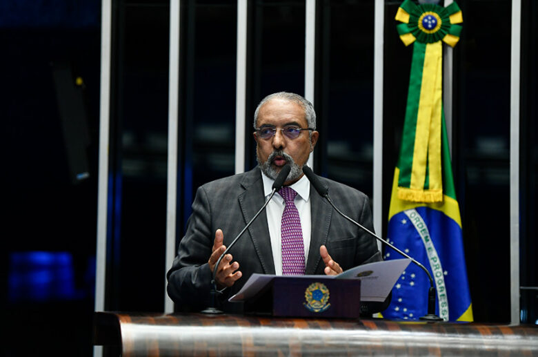 reducao da taxa de juros e um avanco para o pais celebra paim