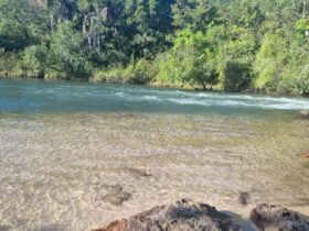 Criança de um ano morre afogada em rio em Nova Ubiratã