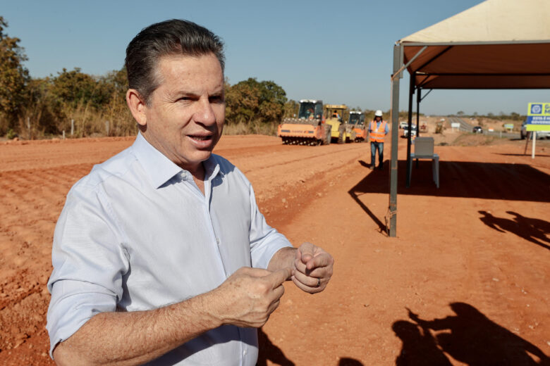 O governador Mauro Mendes, durante a vistoria  - Foto por: Mayke Toscano/Secom