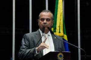 Rogério Marinho destaca queda de juros e critica política econômica de Lula