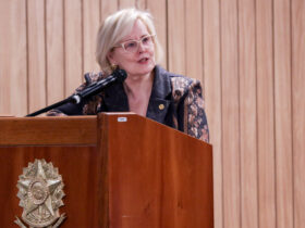 Brasília (DF), 22/09/2023, A presidente do Supremo Tribunal Federal (STF), Rosa Weber, participa do Seminário sobre direitos humanos racismo ambiental, migrações e ações coletivas, no Conselho Nacional de Justiça (CNJ). Foto: José Cruz /Agência Brasil