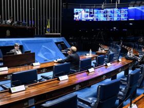 segue para sancao projeto que obriga poder publico a fornecer uniforme escolar