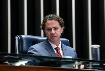 senado atendeu as demandas do pais este ano avalia veneziano