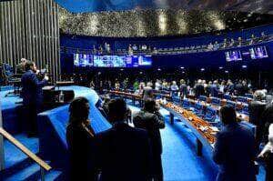 Saiba quais são os impactos da reforma tributária no IPVA e IPTU