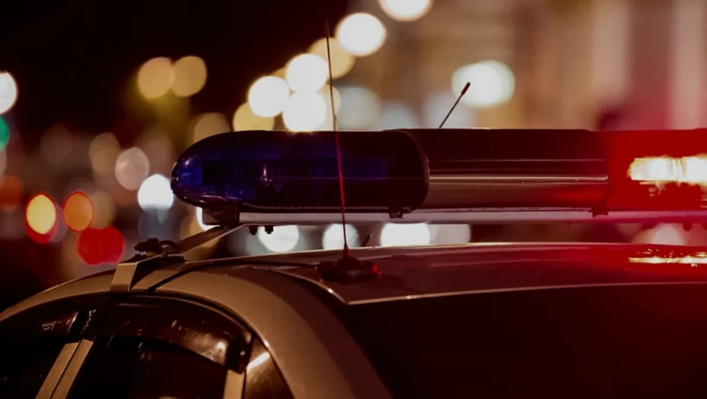 Juclesio da Costa Miranda, de 33 anos, foi atingido por um carro na madrugada de domingo em trecho urbano da rodovia; vítima apresentava múltiplas fraturas