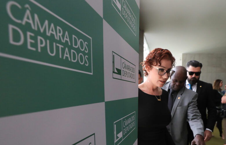 stf tem tres votos para tornar zambelli re por porte ilegal de arma scaled 1