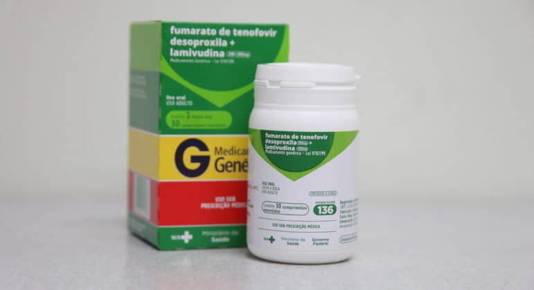 tratamento preventivo e alternativa no combate ao HIV no Brasil