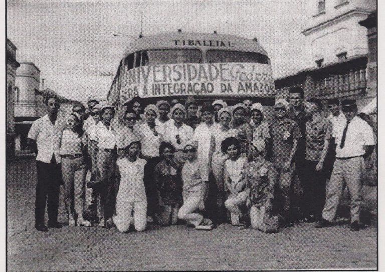 Com a criacao da UFMT a intencao era formar esses profissionais para atender as necessidades da regiao preservando sua cultura