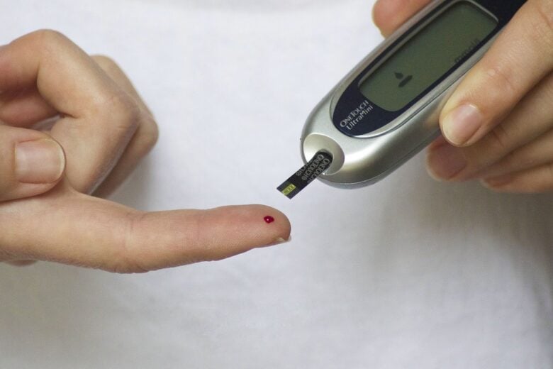 Prevencao do Diabetes Especialista explica como atitudes simples podem prevenir ou controlar a doenca