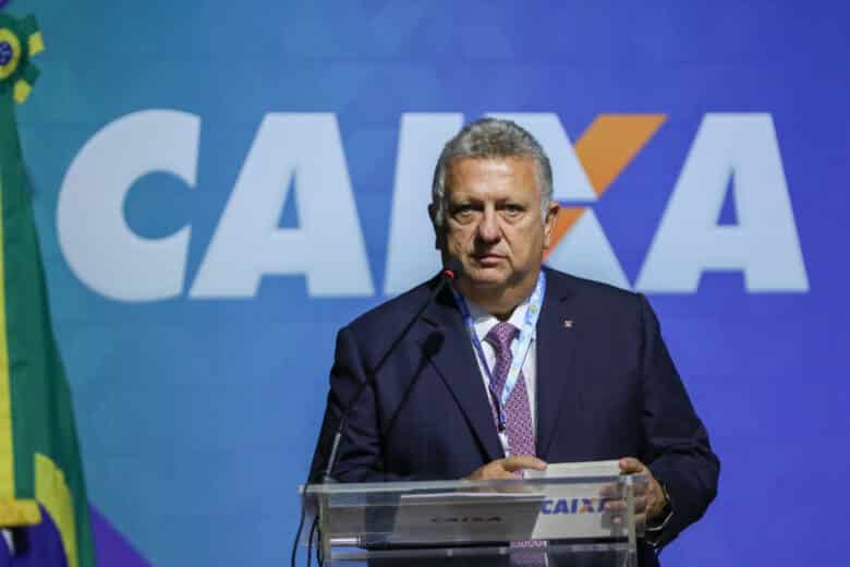 Brasília-DF, 09. 11. 2023, O novo presidente da Caixa, Carlos Vieira, durante cerimônia de posse, no Teatro Caixa Cultural, em Brasília. Foto: José Cruz/Agência Brasil