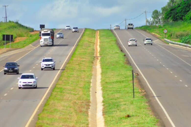 Tráfego de automóveis na BR-163/MT deve aumentar 50% durante feriado de Natal