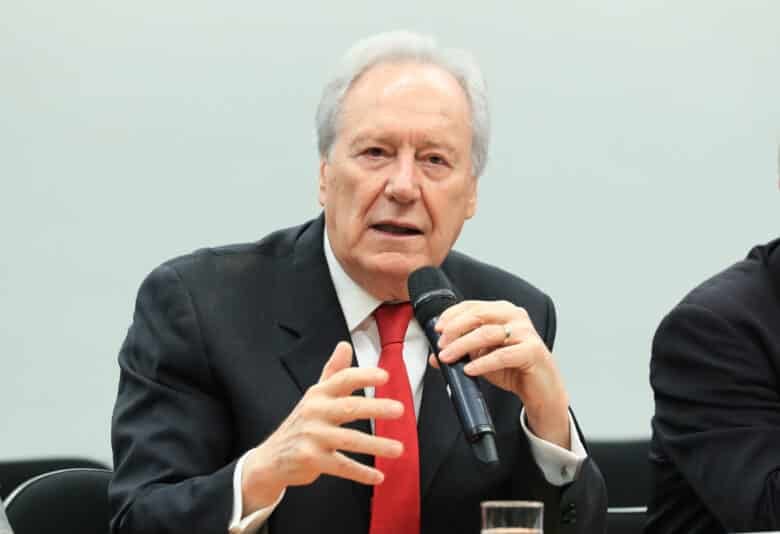 Brasília (DF) 31/10/2023 Ministro do STF, Ricardo Lewandowski fala na comissão de orçamento sobre a Defesa da democracia e reconstrução do Estado. Foto Lula Marques/ Agência Brasil