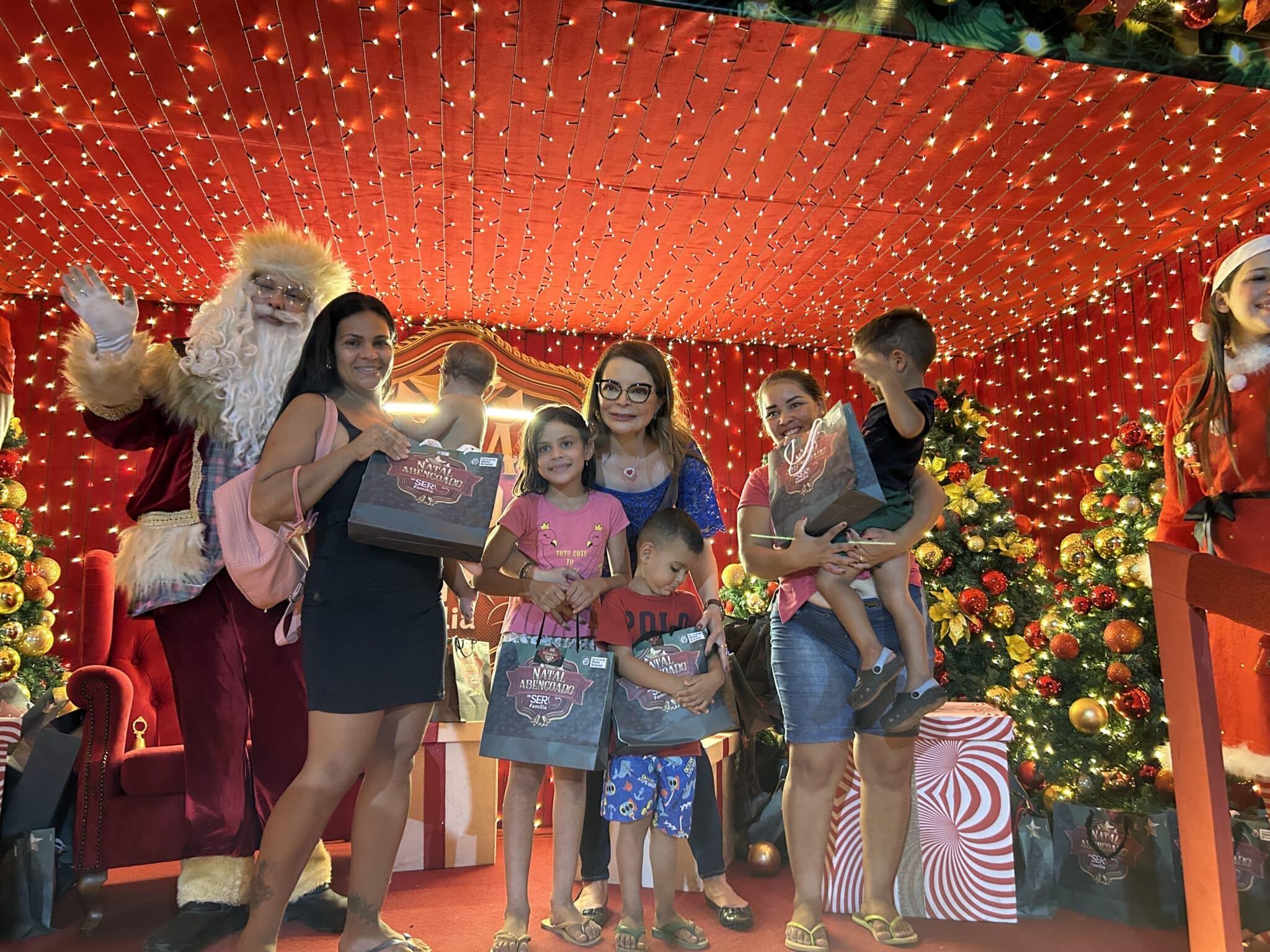 natal abencoado do ser familia itinerante idealizado pela primeira dama de mt entregou 20 mil cestas especiais nos bairros de cuiaba interna 2 2023 12 24 2077802788 scaled