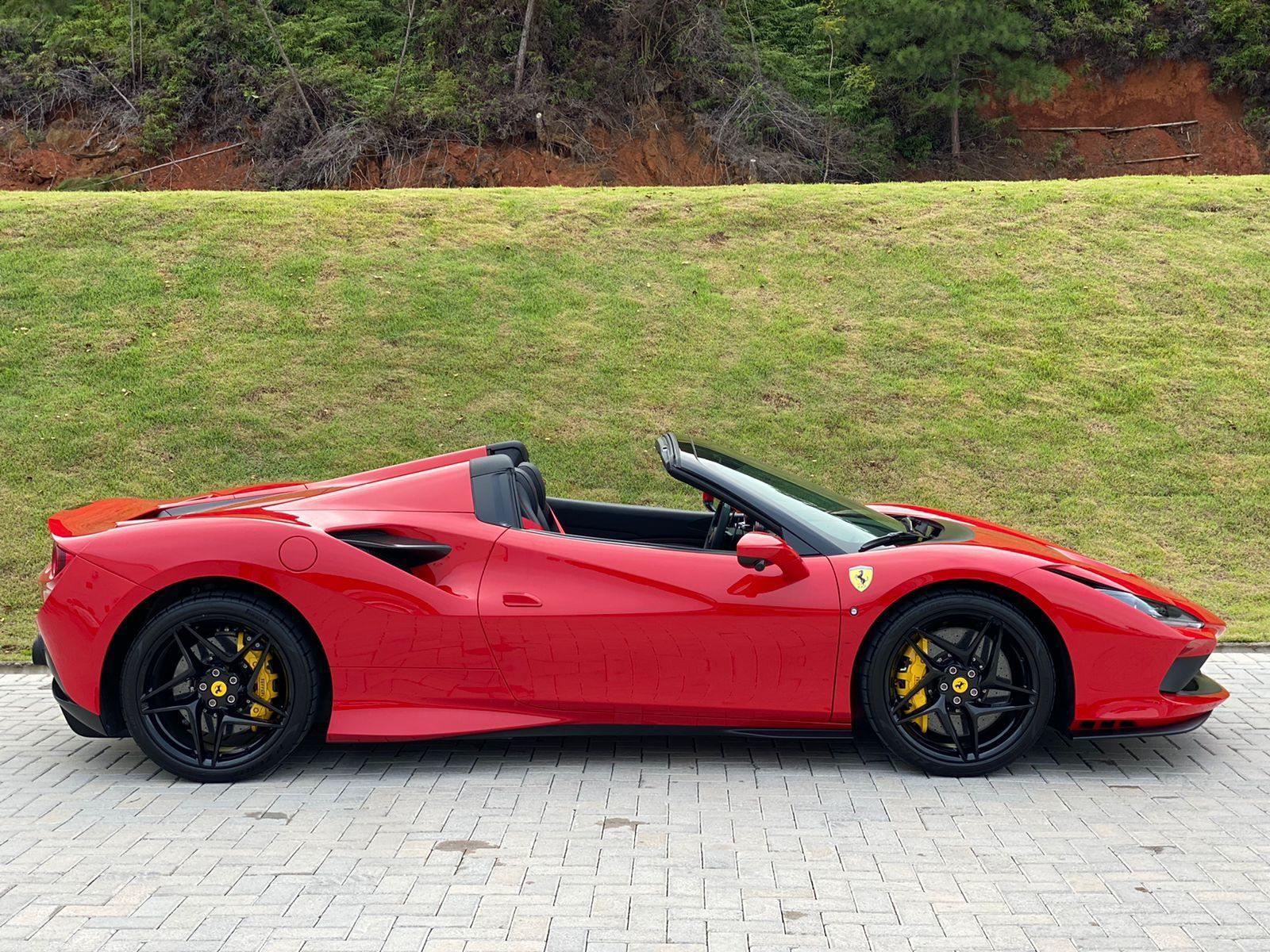 Ferrari F8 Spider 2022