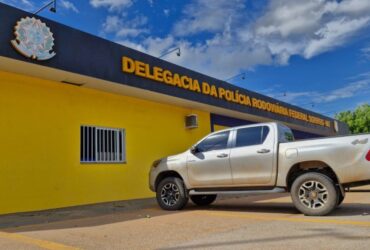 PRF recupera picape Hilux que foi roubada em Lucas do Rio Verde