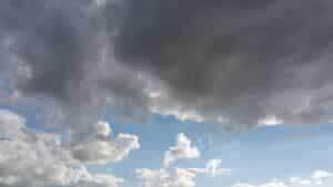 previsão do tempo clima - Fotos por Canva