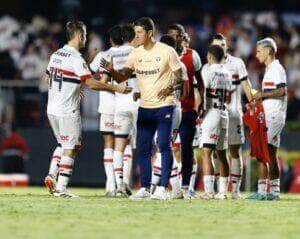 São Paulo x Santos ao vivo; onde assistir o jogo do São Paulo nesta quarta-feira (14). Foto: Rubens Chiri/SPFC