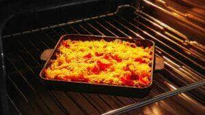 Como fazer arroz de forno