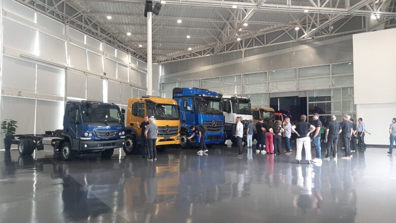 Mercedes Benz renova linha Atego e revela novos modelos extrapesados Sergio Dias 3