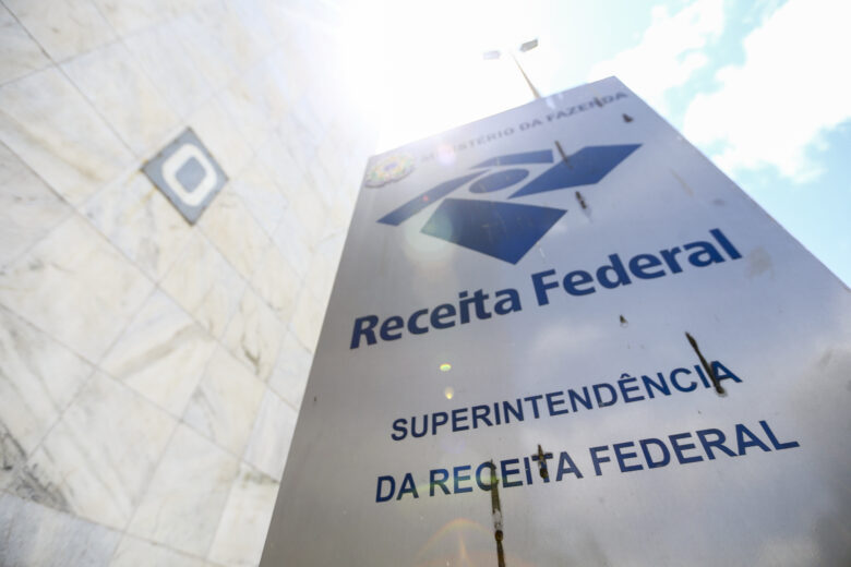 Superintendência da Receita Federal, em Brasília. Por: Marcelo Camargo/Agência Brasil