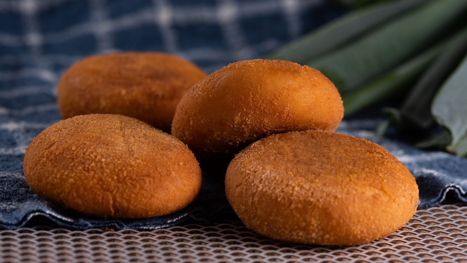 Como fazer bolinho de mandioca