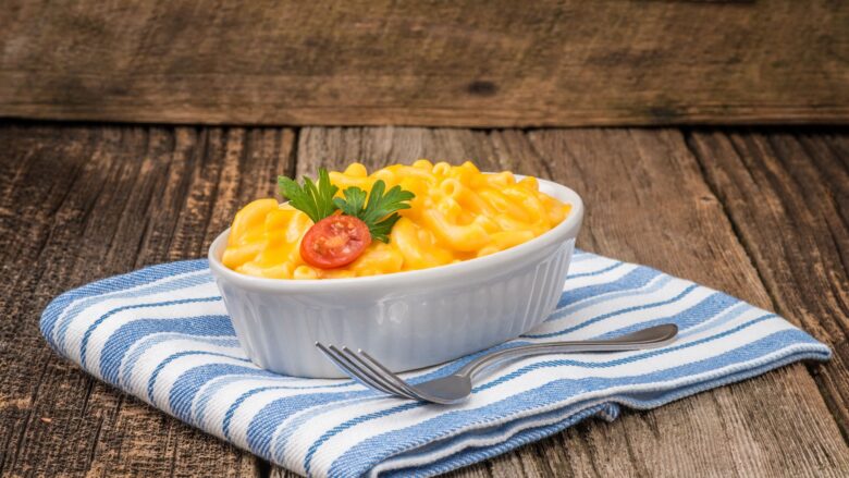 Receita de macarrão com cheddar