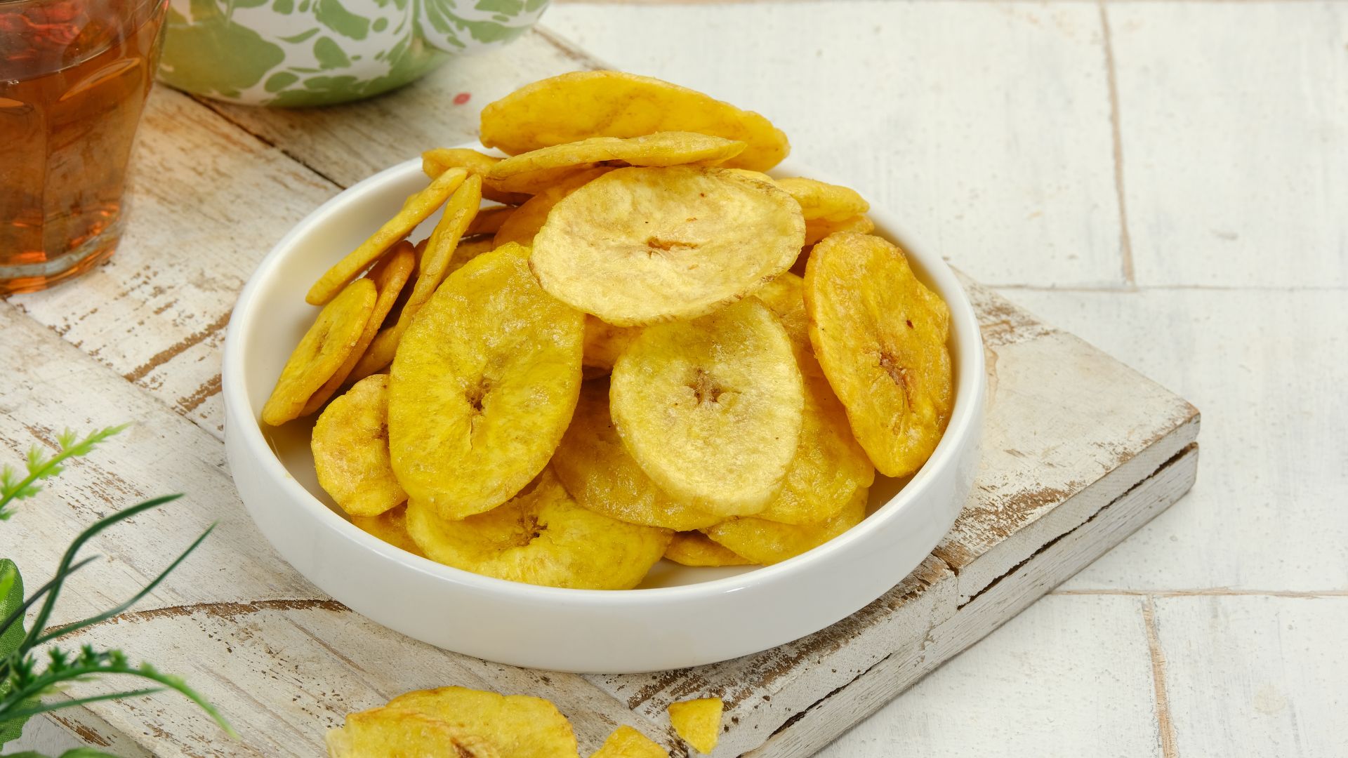 Como fazer chips de banana