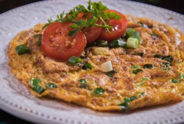 Como fazer omelete de frango