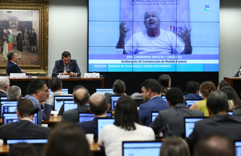 Brasília (DF) 26-03-2024 Sessão da CCJ da Câmara dos Deputados que votaria a prisão do deputado chiquinho Brazão. Foi pedido vistas. ( Deputado Chiquinho Brazão que está preso na Papuda fala aos Deputados da CCJ). Foto Lula Marques/ Agência Brasil