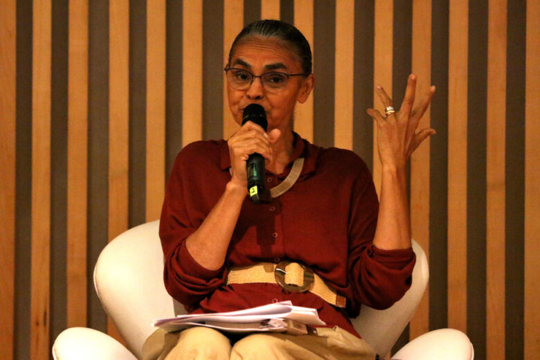 Rio de Janeiro (RJ), 07/03/2024 - A ministra do Meio Ambiente e Mudança Climática, Marina Silva, fala durante evento “Justiça climática em tempos de transformação”, no Museu do Amanha, zona portuária. Foto: Tânia Rêgo/Agência Brasil