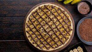 Como fazer pizza de banana