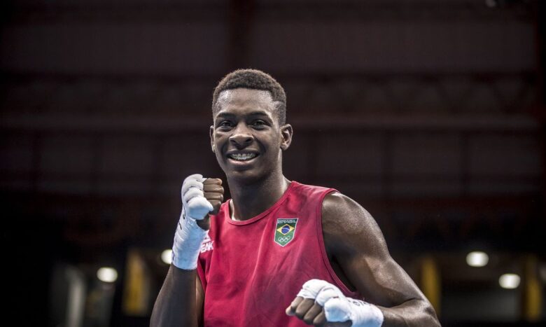 Keno Marley vence por nocaute e avança às quartas - boxe - Tóquio 2020 - Olimpíada Por: Reprodução Twitter/Time Brasil