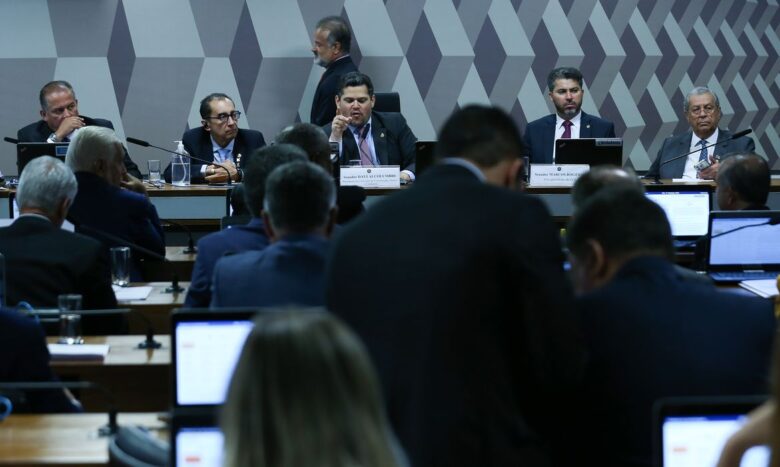 Brasília (DF) 17/04/2024 CCJ do Senado votou o projeto de lei reserva aos negros 20% (vinte por cento) das vagas oferecidas nos concursos públicos Foto Lula Marques/ Agência Brasil