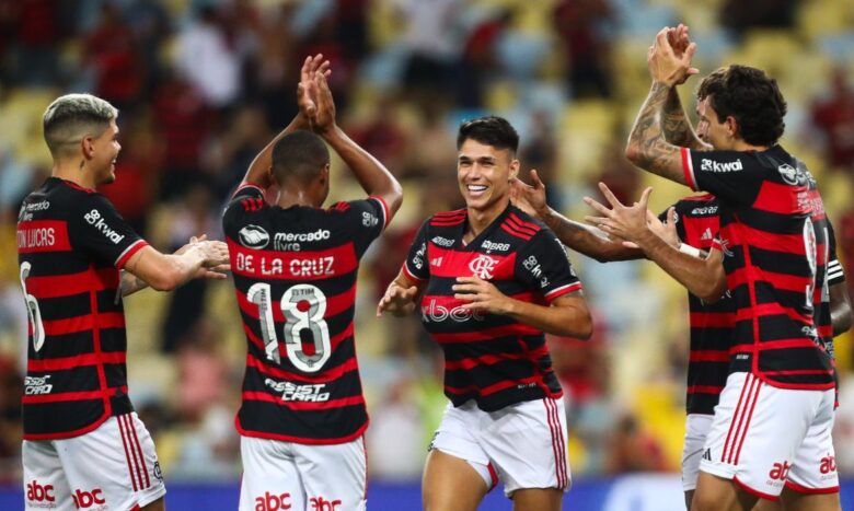 flamengo, são paulo, brasileiro Por: Gilvan de Souza/CRF/Direitos Reservados