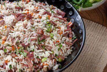 arroz carreteiro - Fotos do Canva