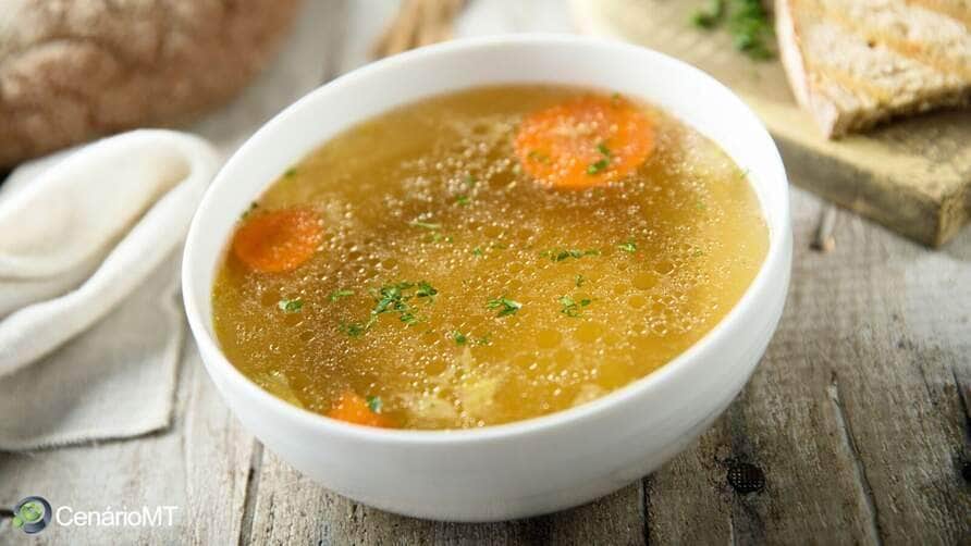 Caldo de frango