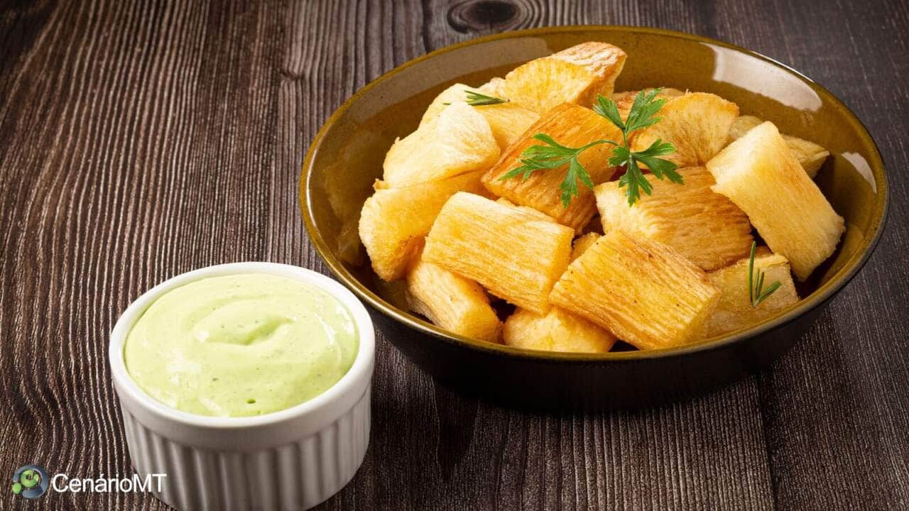 Como fazer mandioca frita na airfryer