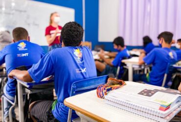 Mato Grosso sanciona lei de uso obrigatório de uniformes nas escolas públicas