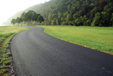 Estrada do destino - Canva