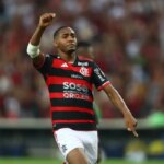 meia-atacante Lorran, de 17 anos, deu assistência e marcou na vitória do Flamengo por 2 a 0 no Corinthians, pelo Brasileiro 2024, em 11/05 Por: Gilvan de Souza/Flamengo/Direitos Reservados