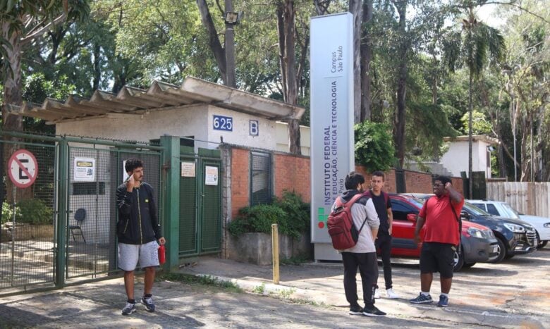 São Paulo (SP), 16/04/2024 - Fachada do Instituto Federal de Educação, Ciência e Tecnologia de São Paulo, no Canindé, durante greve nacional por reajuste salarial. Foto: Rovena Rosa/Agência Brasil