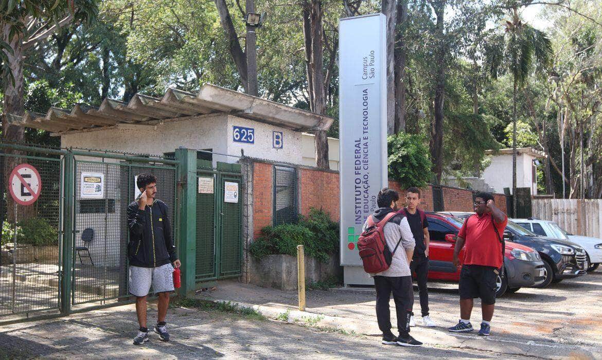 São Paulo (SP), 16/04/2024 - Fachada do Instituto Federal de Educação, Ciência e Tecnologia de São Paulo, no Canindé, durante greve nacional por reajuste salarial. Foto: Rovena Rosa/Agência Brasil