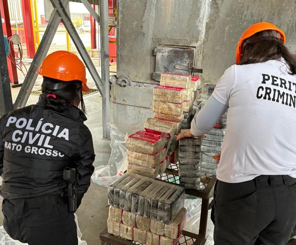 policia civil incinera uma tonelada de cloridrato e pasta base de cocaina apreendida na fronteira interna 1 2024 05 29 1836406355