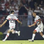 Fluminense, São Paulo, Brasileiro Por: Rubens Chiri e Paulo Pinto/Saopaulofc. net/Direitos Reservados